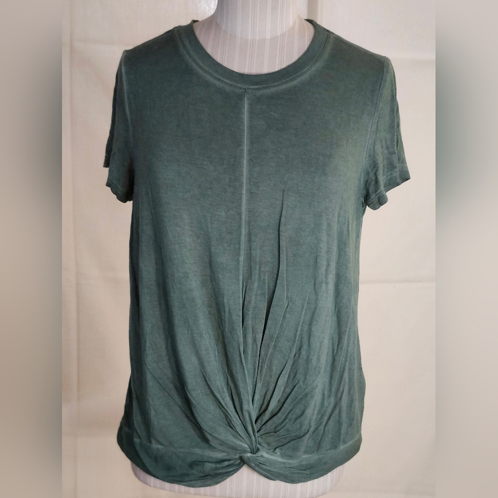 Cable and Gauge green tee